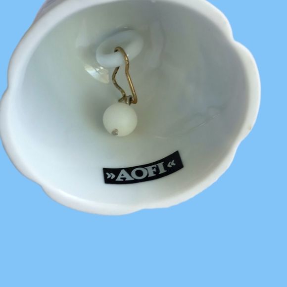 AOFI Porcelain Blue Flower Bell - Picture 5 of 5